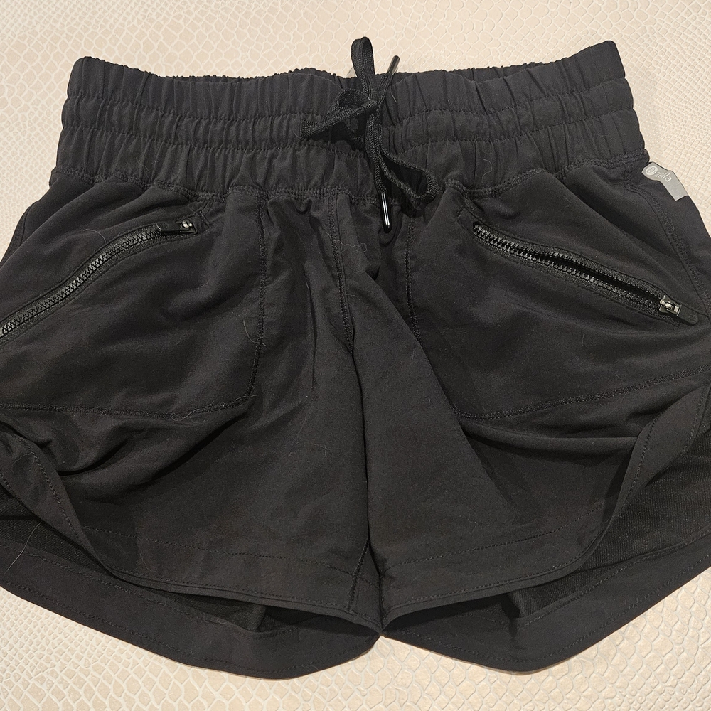 NWOT Zella Black Athletic Shorts XS